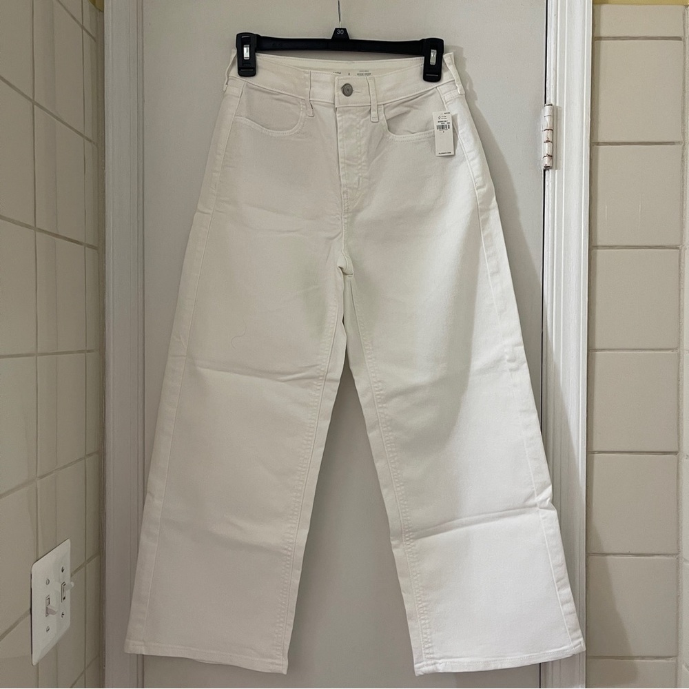 Old Navy High-Rise Wow Crop Wide
Leg Jeans